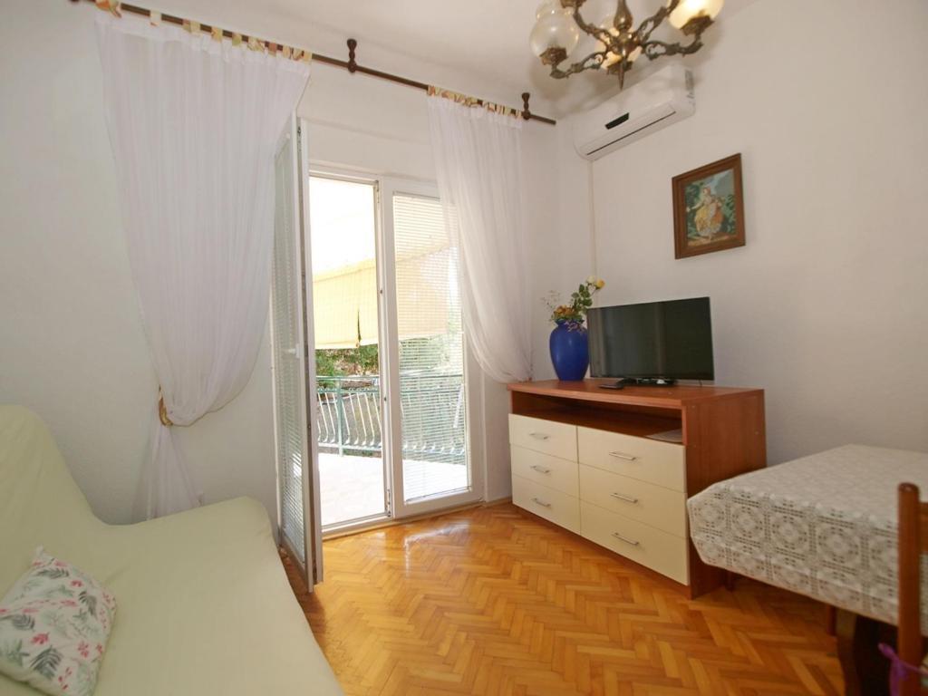 Danica Apartment